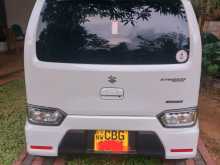 https://riyasewana.com/uploads/suzuki-wagonr-stingray-2018-148053112384.jpg