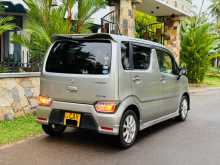 https://riyasewana.com/uploads/suzuki-wagonr-stingray-2018-2119312212193.jpg