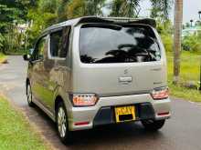 https://riyasewana.com/uploads/suzuki-wagonr-stingray-2018-2119312212354.jpg