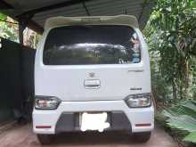 https://riyasewana.com/uploads/suzuki-wagonr-stingray-221557024073.jpg