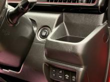 https://riyasewana.com/uploads/suzuki-wagonr-stingray-412164317165.jpg