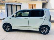 https://riyasewana.com/uploads/suzuki-wegon-r-182244294213.jpg