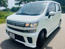 https://riyasewana.com/uploads/suzuki-wegon-r-2017-1116482112524.jpg