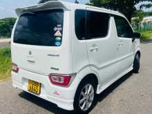 https://riyasewana.com/uploads/suzuki-wegon-r-2017-1116482112703.jpg