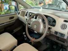 https://riyasewana.com/uploads/suzuki-zen-estilo-22038444663.jpg