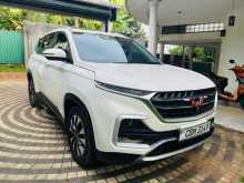 Syuk Saic Wuling Almaz 2022 SUV