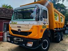 Tata 10 Wheel 2017 Lorry