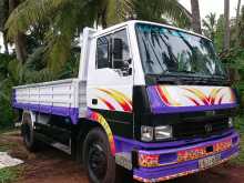 Tata 1109 2012 Lorry