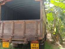 https://riyasewana.com/uploads/tata-1210-152114374673.jpg