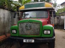 Tata 1210 SE Closed 1988 Lorry