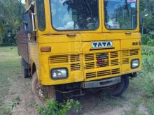 Tata 1613 1999 Lorry