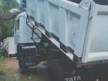 https://riyasewana.com/uploads/tata-1615-2005-410283312614.jpg