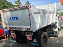 https://riyasewana.com/uploads/tata-1615-2011-148125712373.jpg