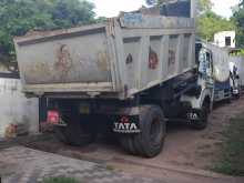 https://riyasewana.com/uploads/tata-1615-2011-2923411412532.jpg