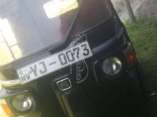 Bajaj RE 205 2011 Three Wheel