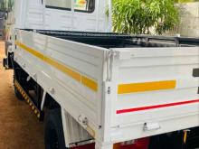 https://riyasewana.com/uploads/tata-407-181745416405.jpg