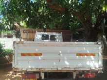 https://riyasewana.com/uploads/tata-709-191242344352.jpg