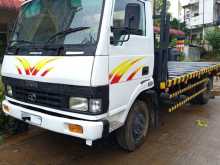 Tata 713 16 5feet 2000 Lorry