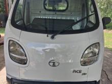 Tata Dimo Batti 2013 Lorry