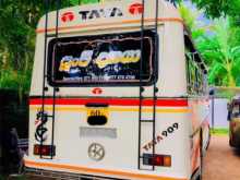 https://riyasewana.com/uploads/tata-bus-1991-2710585012962.jpg