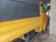 https://riyasewana.com/uploads/tata-lorry-7509544382.jpg