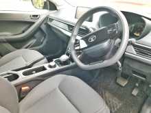 https://riyasewana.com/uploads/tata-nexon-1230300635.jpg