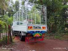 https://riyasewana.com/uploads/tata-tata-713ex2-32021104613.jpg