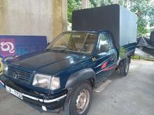 https://riyasewana.com/uploads/tata-tata-pickup-151147116656.jpg