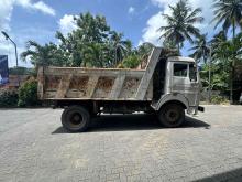 https://riyasewana.com/uploads/tata-tipper-1011091524911.jpg