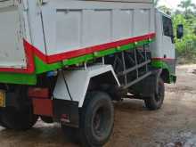 https://riyasewana.com/uploads/tata-tipper-132147464432.jpg