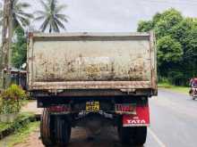 https://riyasewana.com/uploads/tata-tipper-1613-98385322332.jpg