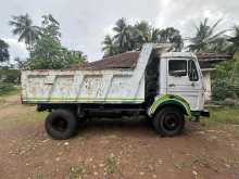 https://riyasewana.com/uploads/tata-tipper-227145722583.jpg