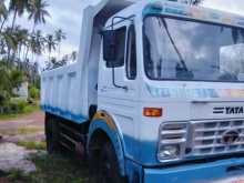 https://riyasewana.com/uploads/tata-tipper-2936294333.jpg