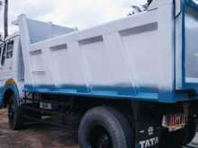 https://riyasewana.com/uploads/tata-tipper-2936294922.jpg