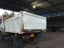https://riyasewana.com/uploads/tata-tipper-7205906112.jpg