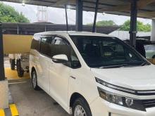 Toyota Voxy 2014 Van