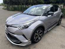 Toyota CHR NGX50 2017 SUV