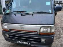 Toyota 102 1993 Van