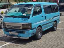 Toyota 102 1993 Van