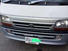 Toyota 103 1993 Van