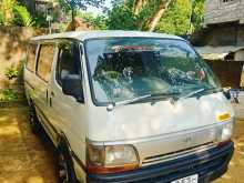 Toyota 103 1995 Van