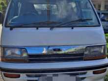 Toyota Dolphin 109 4WD 1991 Van