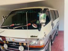 Toyota 112 2003 Van