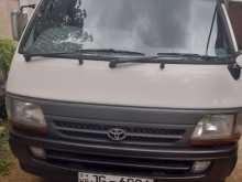 Toyota 113 1999 Van