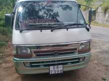 Toyota LH113 1993 Van