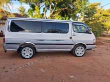 Toyota Dolphin 113 1996 Van