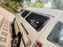 Toyota LH113 1998 Van