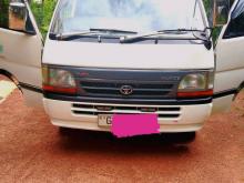 Toyota 113 1998 Van