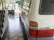 Toyota Dolphin 113 1994 Van