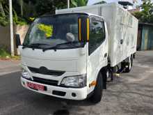 Toyota 14 5 Feet32C Freezer Truck 2017 Lorry